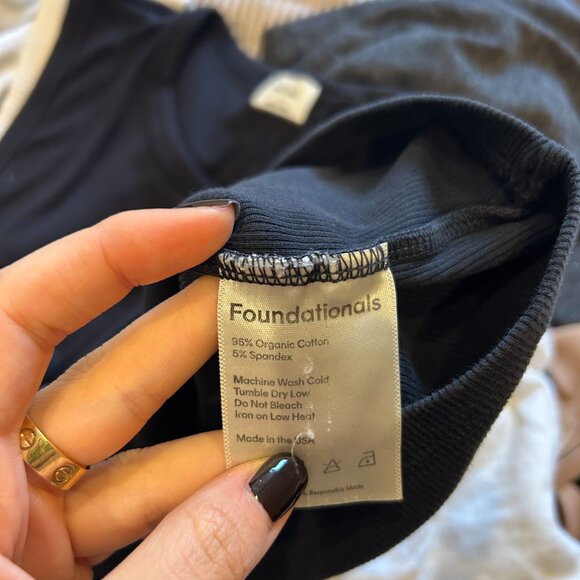 Foundationals tank - Picture 5 of 5